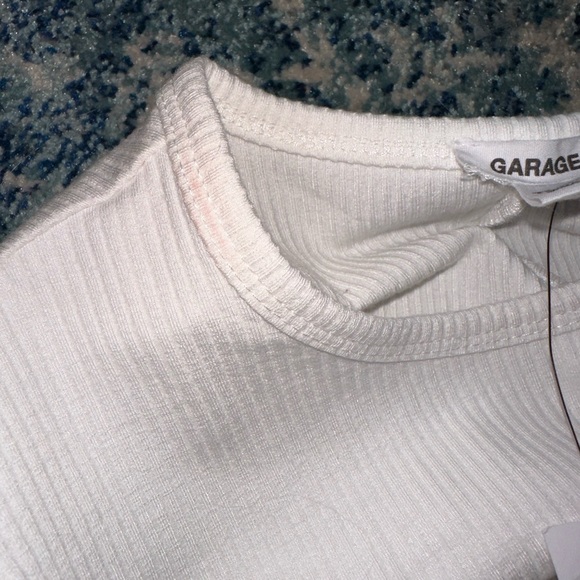 GARAGE | White Open Back Tied Tee - Picture 11 of 12